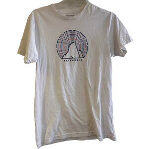 Patagonia Slim Fit T-Shirt Men's M Star Trails Over Rock Spell Out Logo Organic